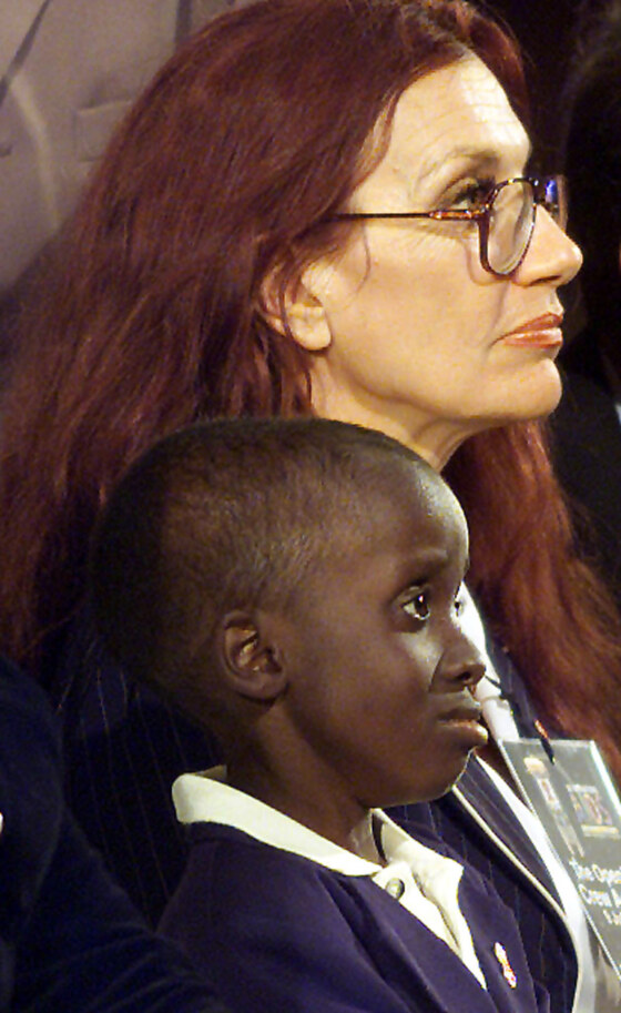 – FILE PHOTO 12JUL01 -Nkosi Johnson, the 12-year-old South African boy who became an icon in Africa’..